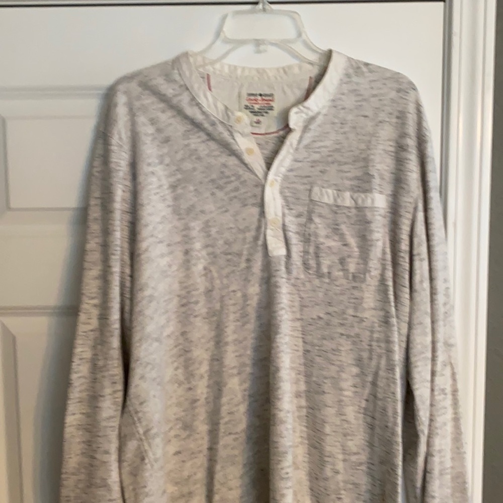 Long sleeve shirt